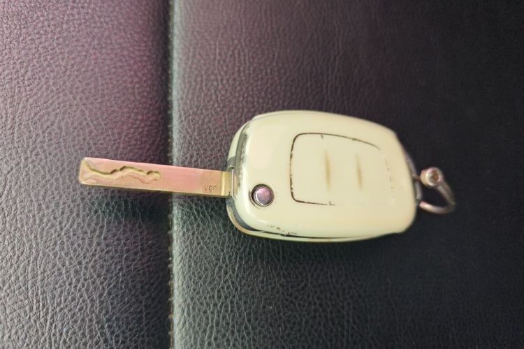 现代 悦纳 2016款 1.4L 手动炫酷版GLS中控内饰11