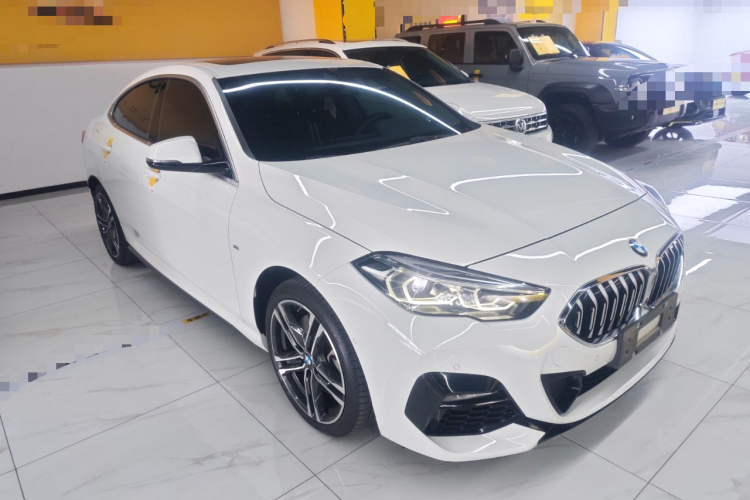 宝马2系(进口) 2023款 225i 四门轿跑车 M运动套装车身外观3