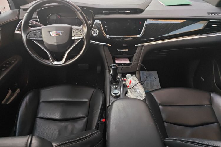 凯迪拉克XT6 2020款 28T 六座豪华型中控内饰12