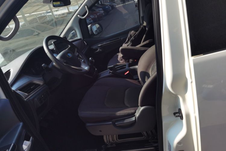 江淮瑞风 瑞风M3 2022款 1.5T 7座标准版中控内饰19