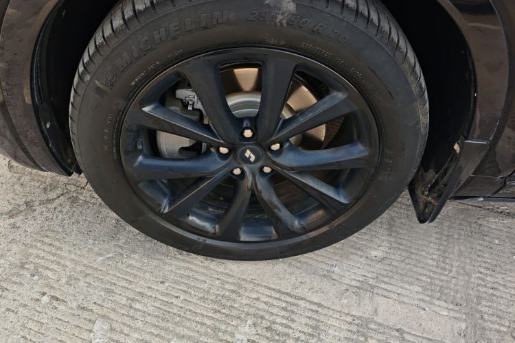 理想汽车 理想ONE 2021款 增程6座版车身外观6007