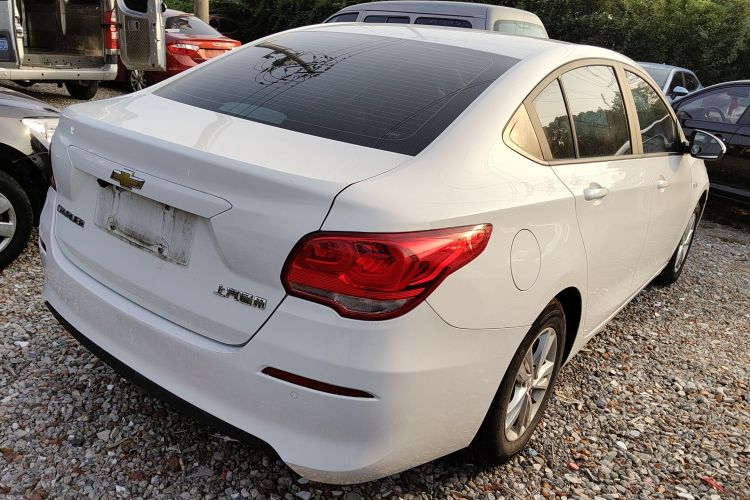 雪佛兰 科沃兹 2016款 1.5L 自动欣悦版车身外观7