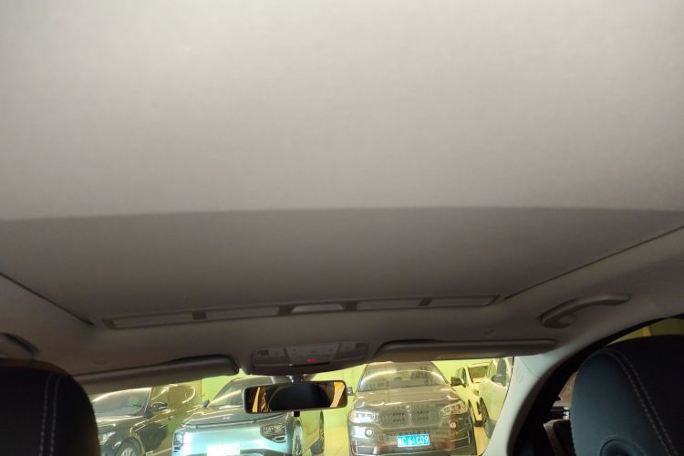 奔驰C级 2020款 C 200 L 时尚型运动版中控内饰22