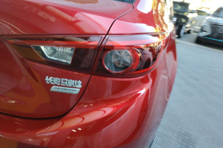 马自达3 昂克赛拉 2017款 三厢 2.0L 自动尊贵型 国V车身外观9