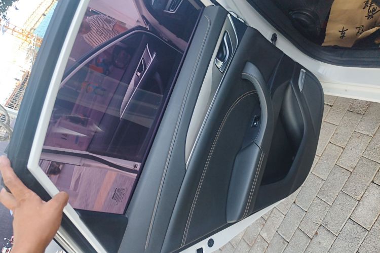 长安 逸动 2019款 高能版 1.6L GDI 自动先锋型 国VI中控内饰49