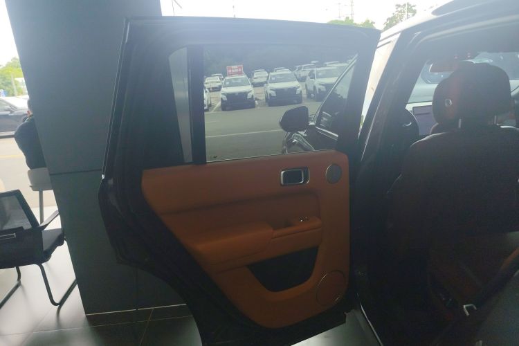 理想汽车 理想L8 2023款 Pro中控内饰49