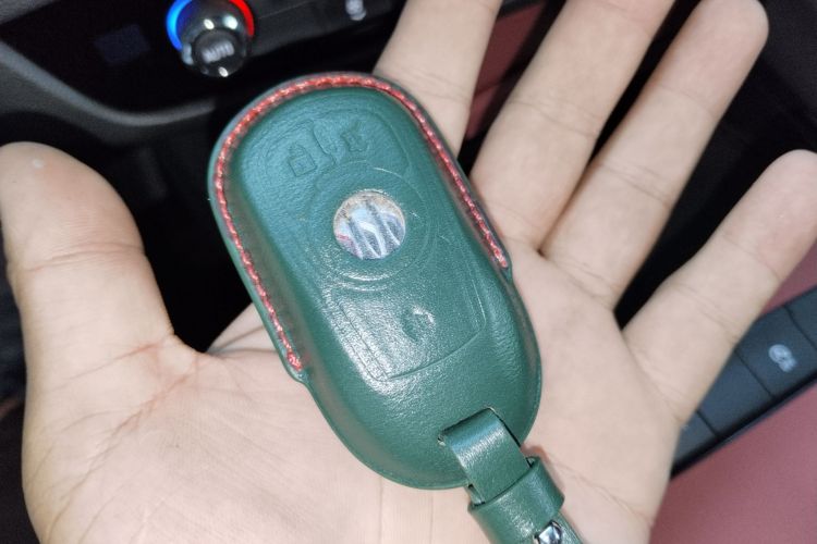 别克 君威 2024款 28T 纵享版中控内饰11