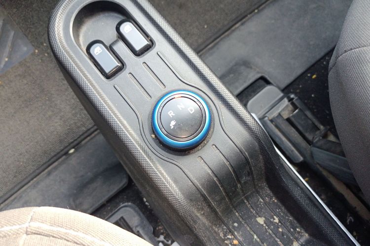 五菱汽车 宏光MINIEV 2020款 轻松款 磷酸铁锂中控内饰18