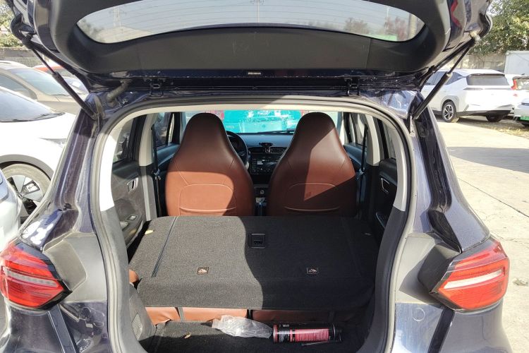 零跑汽车 零跑T03 2021款 400轻享版 三元锂局部细节23