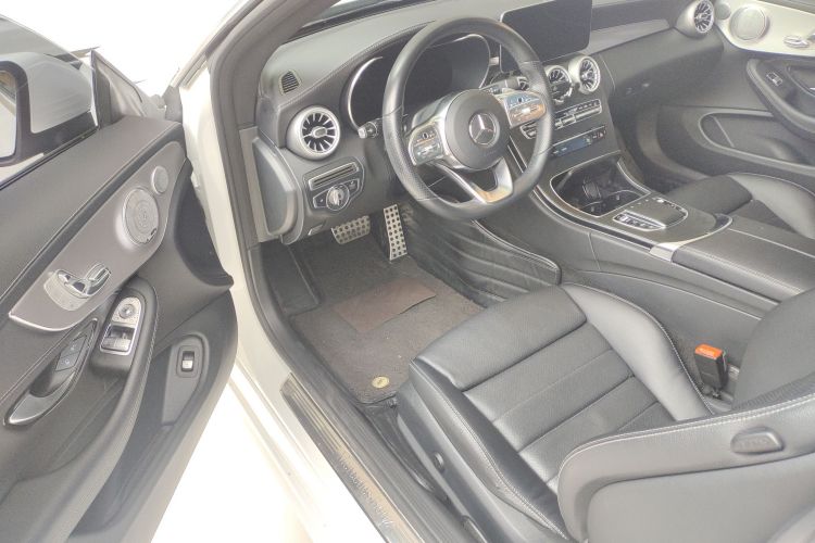 奔驰C级(进口) 2021款 C 200 轿跑车中控内饰7003