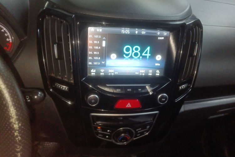 长城M4 2015款 1.5L AMT豪华型中控内饰16