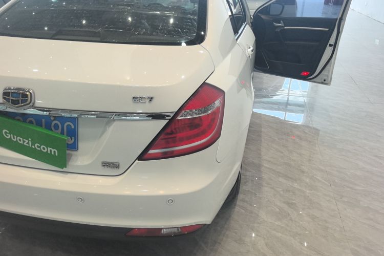 吉利汽车 帝豪 2015款 三厢 1.5L 手动向上版车身外观9