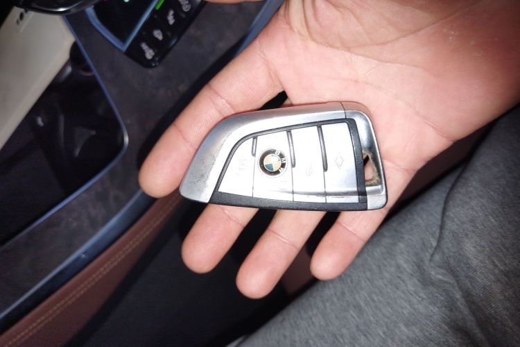 宝马X5(进口) 2019款 xDrive40i 尊享型 M运动套装中控内饰7001