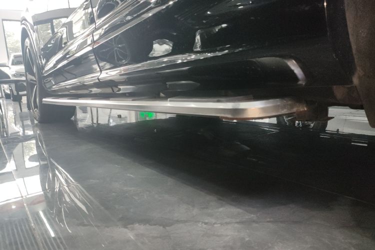 奥迪Q7 2023款 55 TFSI quattro S line运动型局部细节9002