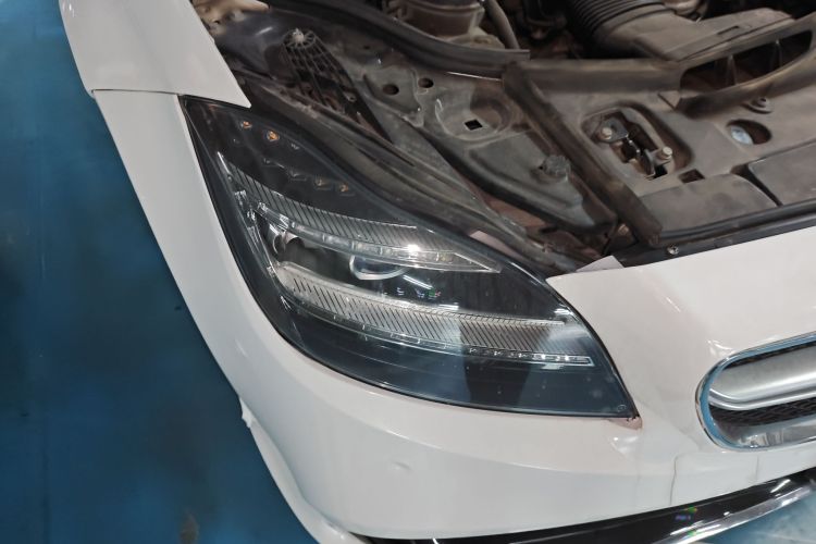 奔驰CLS 2015款 CLS 320车身外观8