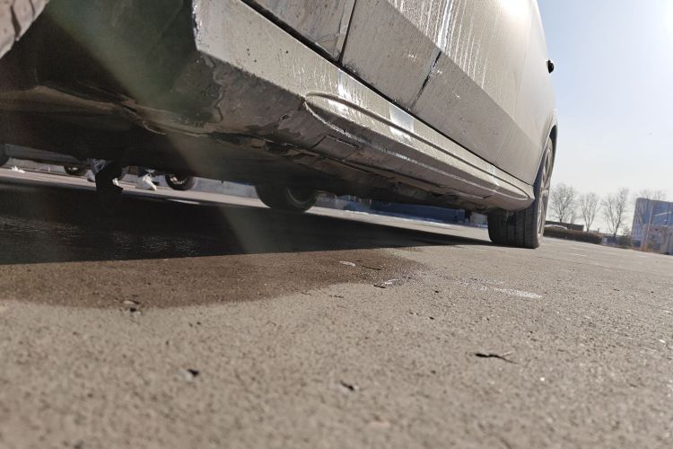 奔驰E级 2015款 改款 E 260 L 运动型局部细节9004