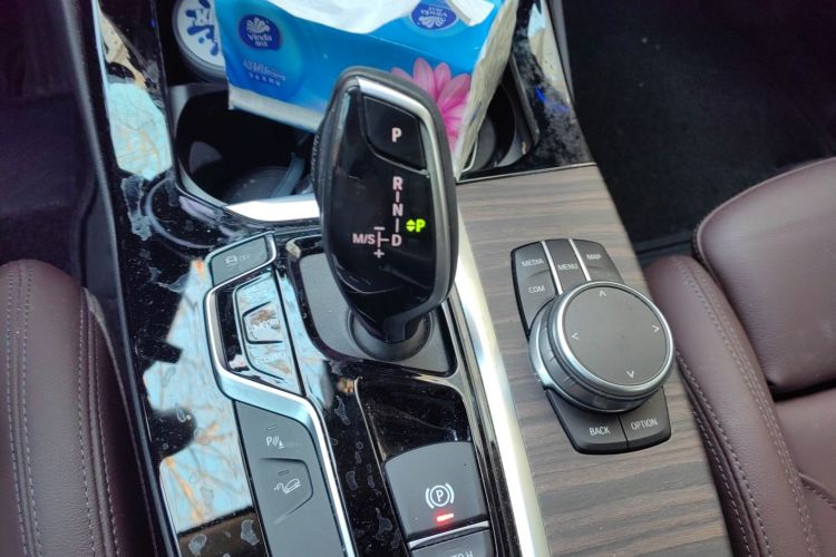 宝马X3 2020款  xDrive28i M运动套装中控内饰18