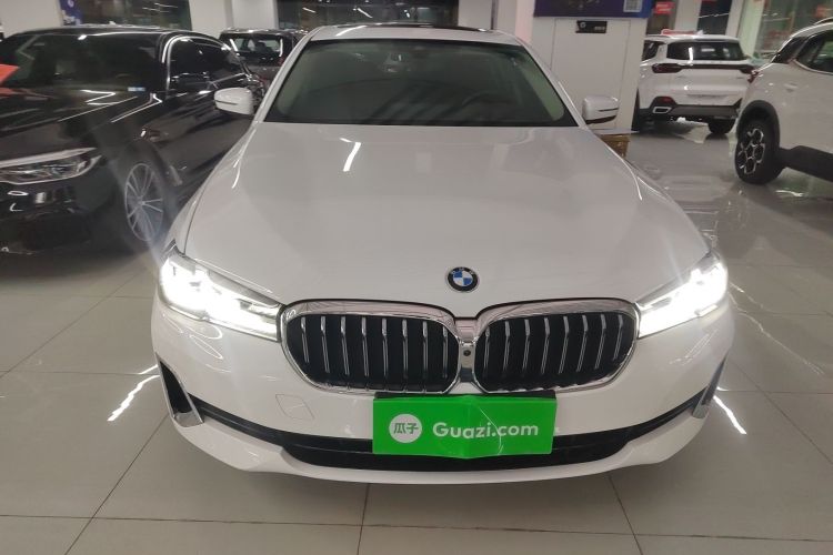 宝马5系 2021款 改款 530Li 尊享型 豪华套装车身外观2