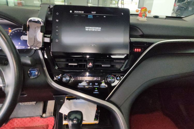 丰田 凯美瑞 2021款 双擎 2.5HG 豪华版局部细节16