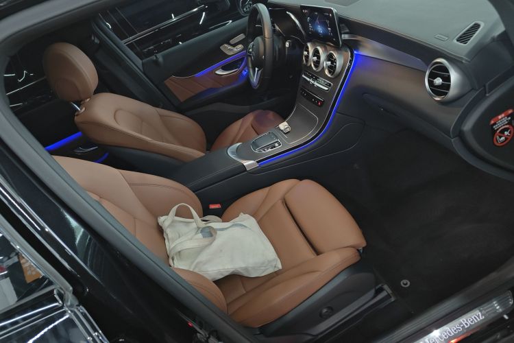 奔驰GLC轿跑 2021款 GLC 300 4MATIC 轿跑SUV局部细节41