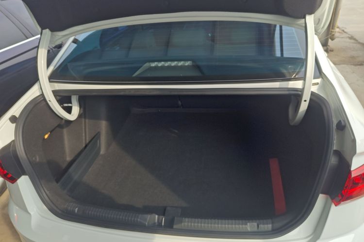 大众 宝来 2023款 200TSI DSG畅行版机舱底盘23