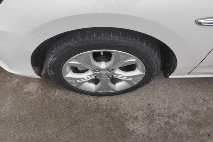 雪佛兰 科沃兹 2020款 325T 自动欣悦版车身外观6007