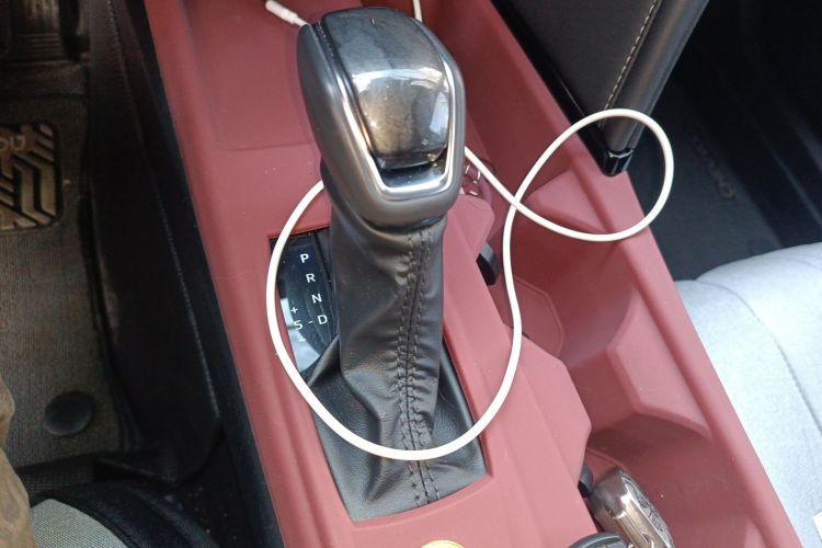 丰田 凯美瑞 2024款 双擎 2.0HGVP 豪华版中控内饰18