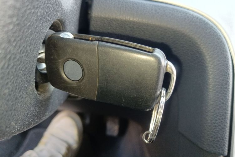 大众 朗逸 2013款 改款经典 1.6L 自动舒适版中控内饰11