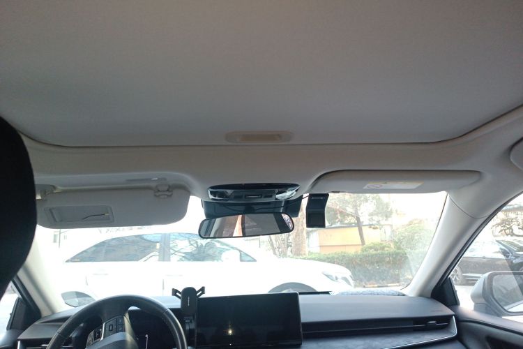 丰田 凯美瑞 2024款 双擎 2.0HGVP 豪华版中控内饰22