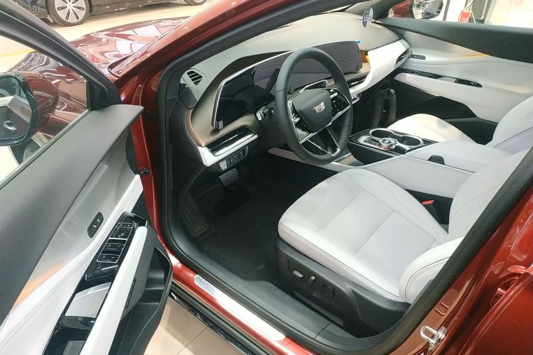 凯迪拉克GT4 2023款 25T 豪华型中控内饰7003