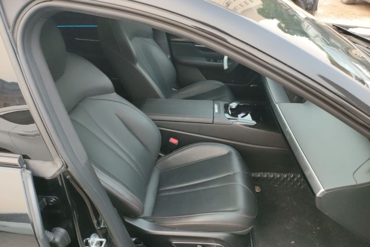 小鹏P7 2022款 562E性能版局部细节41