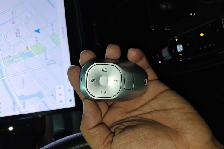 广汽传祺 传祺E8新能源 2024款 150km 龙腾光辉+中控内饰7001