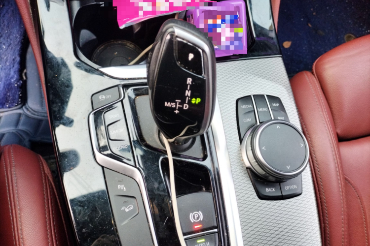 宝马X4 2020款 xDrive25i M运动套装中控内饰18