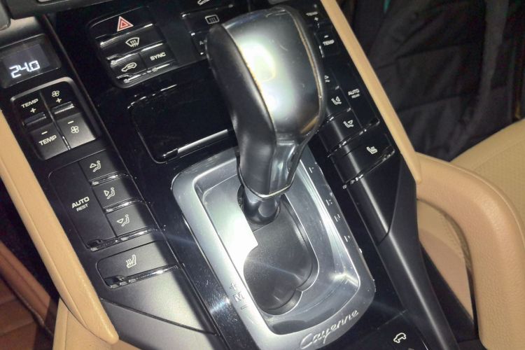 保时捷 2014款 Cayenne Platinum Edition 3.0T中控内饰18