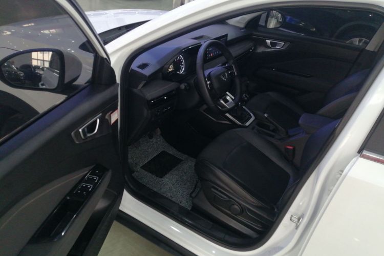 五菱汽车 五菱星驰 2022款 1.5L 手动自在型中控内饰7003