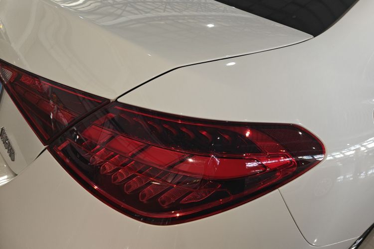 奔驰C级 2024款 C 260 L 运动版车身外观6006