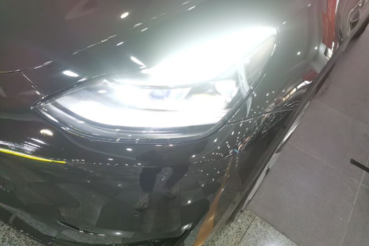 特斯拉 Model Y 2022款 后轮驱动版局部细节36