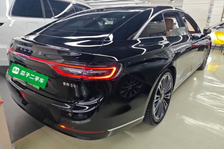 鸿蒙智行 享界S9 2024款 纯电 Ultra 四驱旗舰版车身外观7