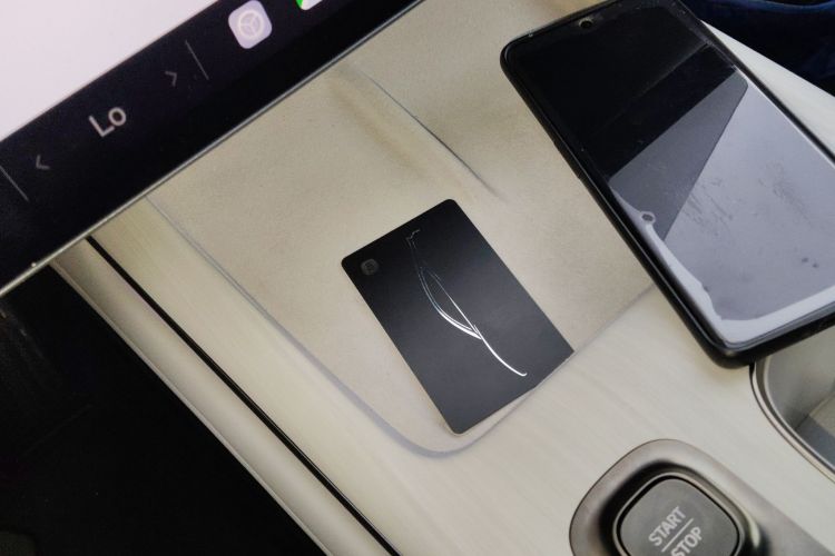 小米汽车 小米SU7 2024款 四驱超长续航高阶智驾Max版中控内饰7001