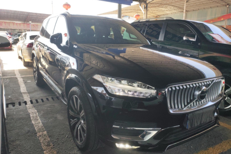 沃尔沃XC90 2021款 B6 智逸豪华版 7座车身外观3