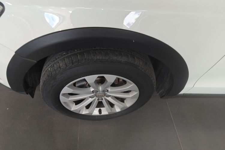 奥迪Q5 2015款 40 TFSI 技术型车身外观6007