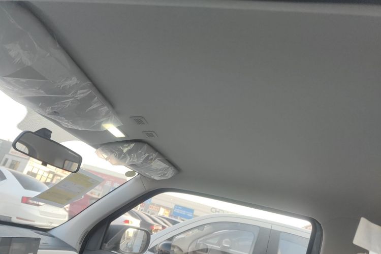 吉利银河 2025款 210km 熊猫卡丁中控内饰22