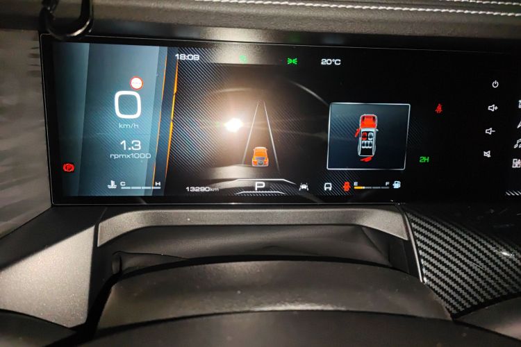 坦克300 2021款 越野版 2.0T 征服者中控内饰14