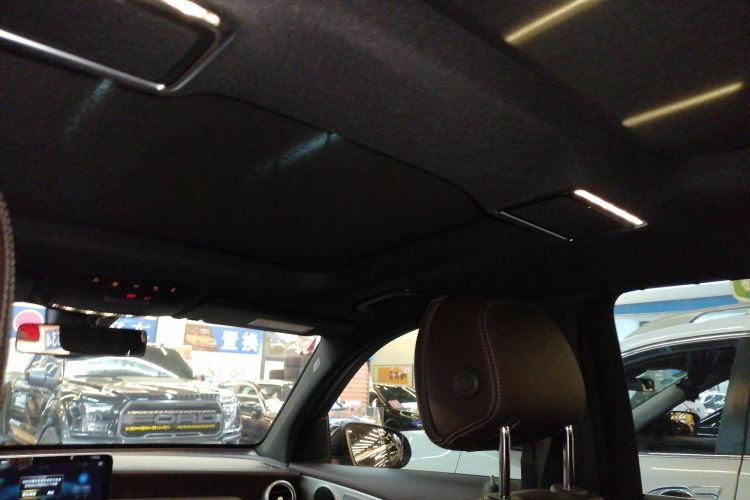 奔驰GLC 2022款 改款二 GLC 260 L 4MATIC 动感型中控内饰22