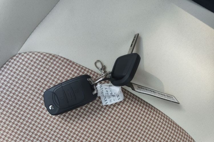 五菱汽车 宏光MINIEV 2024款 第三代 215km 青春版中控内饰11