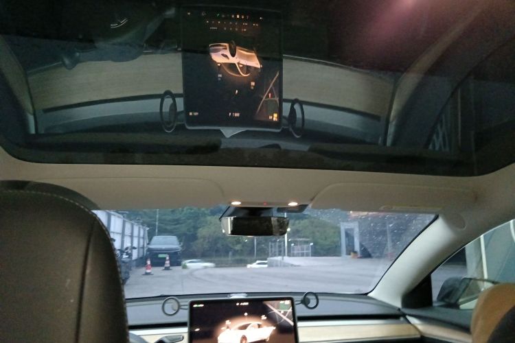 特斯拉 Model 3 2022款 Performance高性能全轮驱动版局部细节22