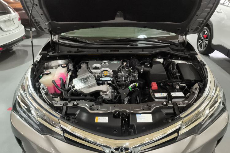 丰田 卡罗拉 2018款 1.2T S-CVT GL-i智辉版机舱底盘24