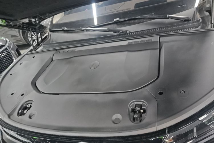 腾势N9 2025款 旗舰型机舱底盘24