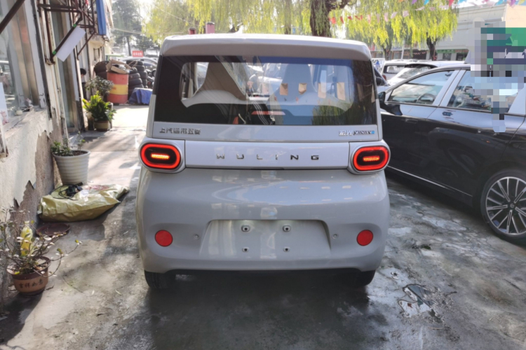 五菱汽车 宏光MINIEV 2024款 第三代 215km 青春版车身外观6
