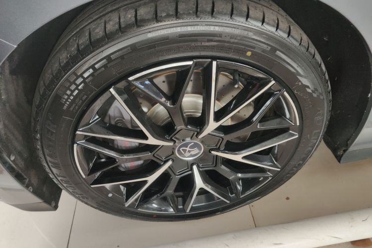 比亚迪 汉 2022款 EV 创世版 610KM四驱尊享型车身外观6007